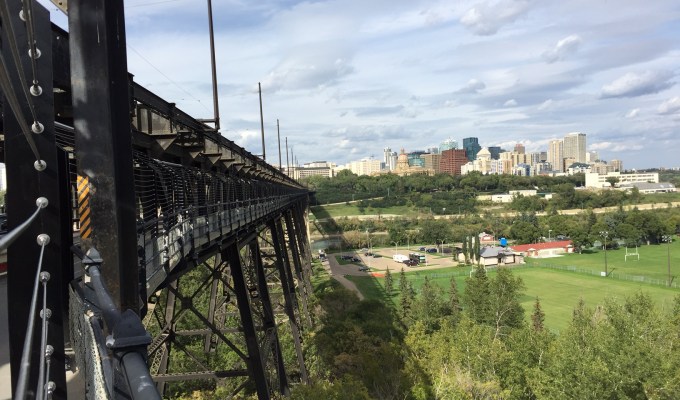 The US “Clean Cities” initiative: A smart way to reduce both pollutants and&nbsp;propaganda